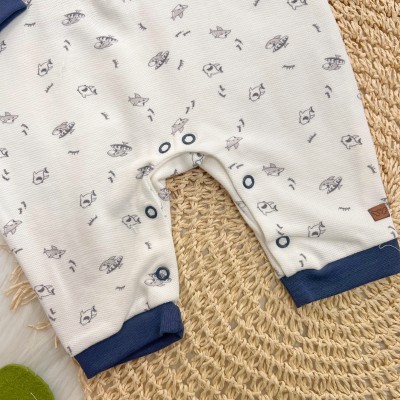 Macacão Curto com Manga Longa Piquet com Gola Polo Tubarão - Off White e Marinho